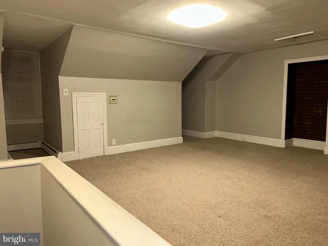 $1,600 | 422 King Street, Unit 2, Pottstown, PA 19464