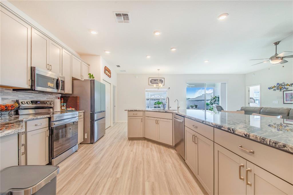 1096 Sandpiper Loop Winter Haven, FL 33881 - Photo 11 of 44