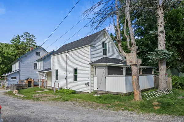 $194,900 | 1 Noble Place, Adams, MA 01220