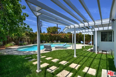 $1,799,000 | Undisclosed Address, Encino, CA 91436