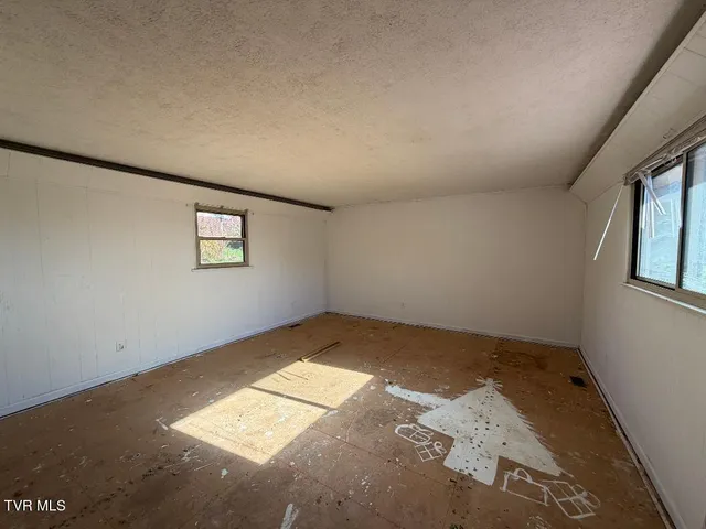 $275,000 | 155 Flannagan Drive, Bristol, VA 24202