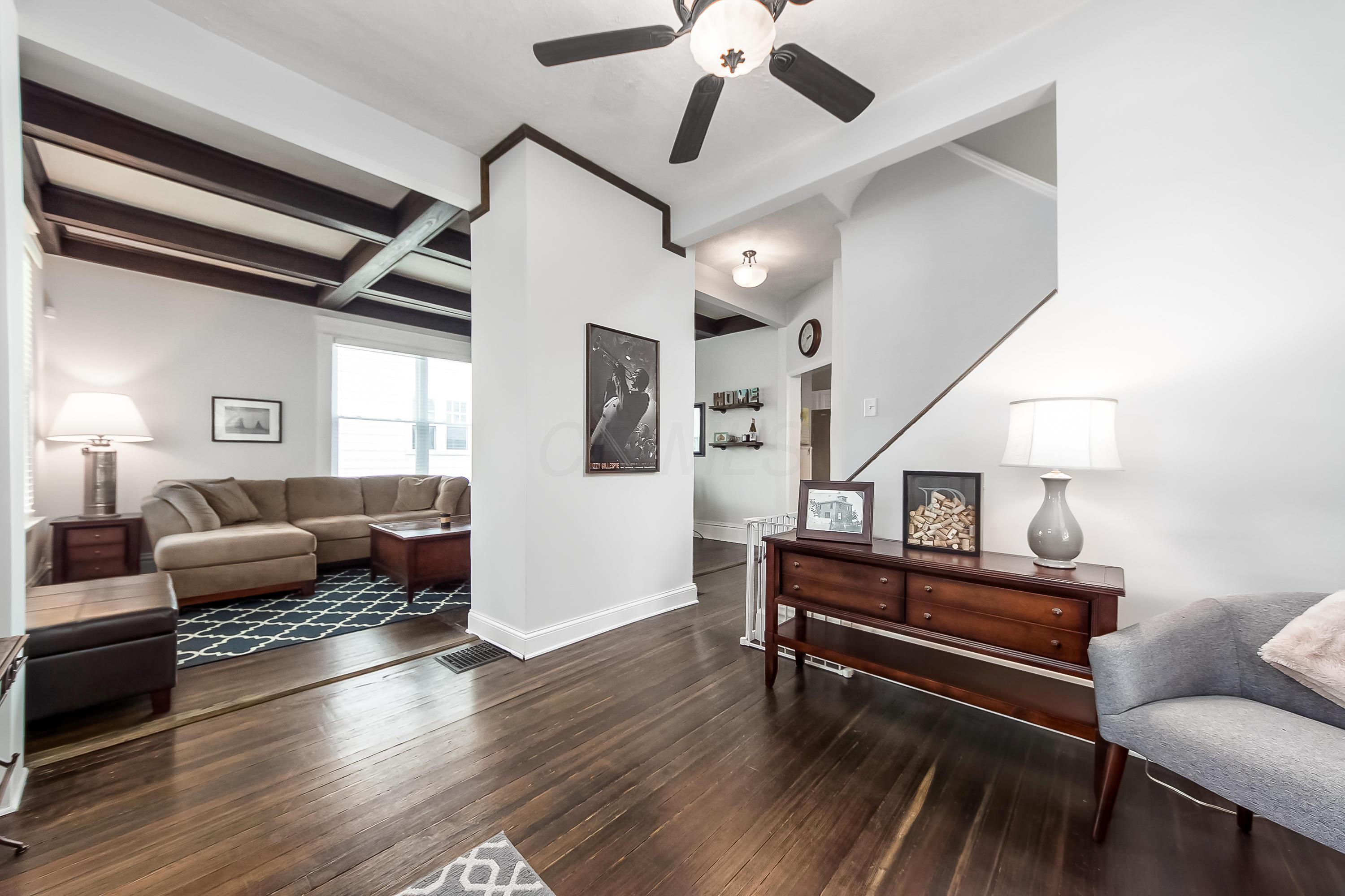 253 Crestview Road Columbus, OH 43202 - Photo 4 of 40