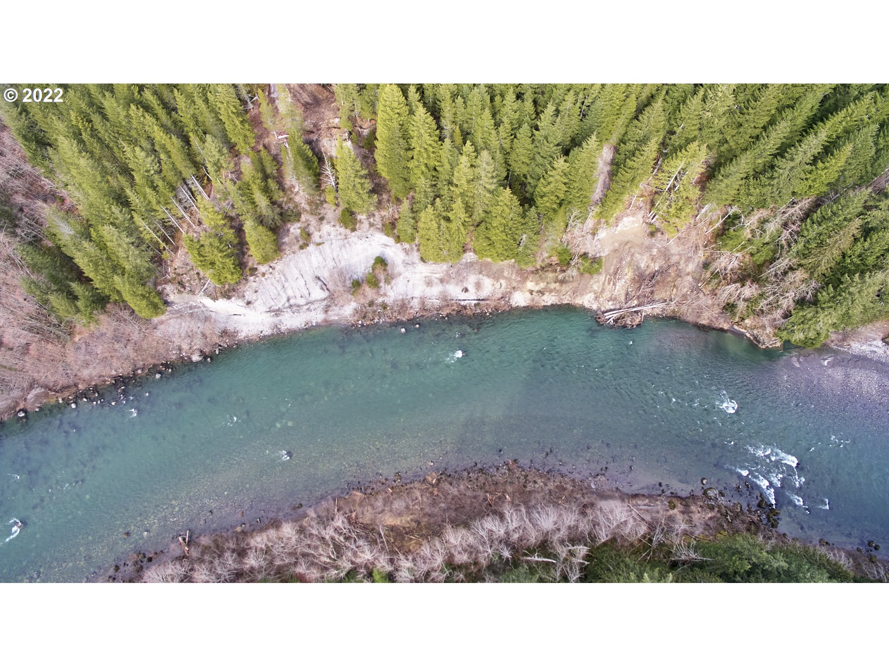 3 Lahar Lane Cougar, WA 98616 - Photo 8 of 22 a black and white photo of a lake