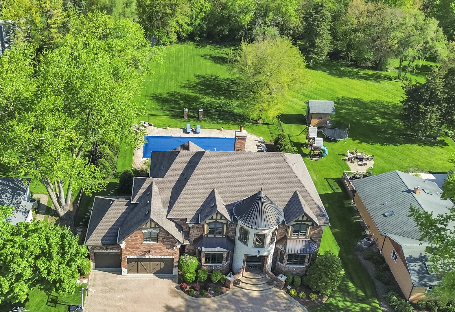 400 West Maple Avenue Roselle, IL 60172 - Photo 6 of 91 an aerial view of a house with garden space and street view