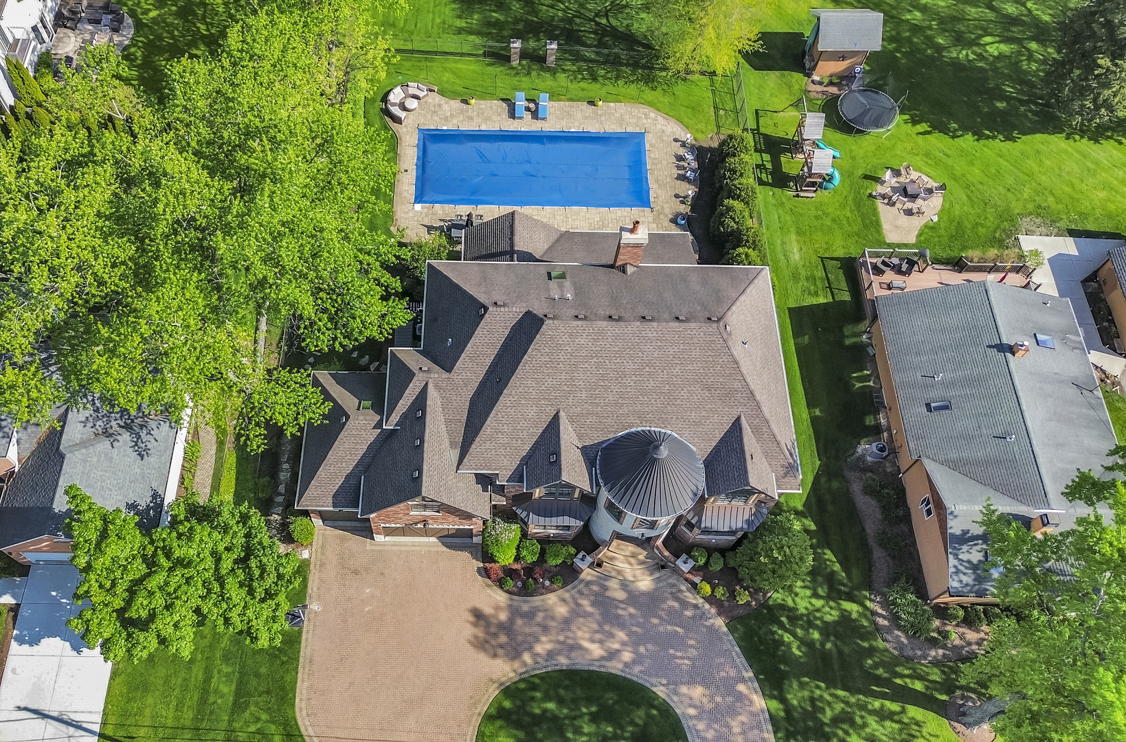 400 West Maple Avenue Roselle, IL 60172 - Photo 84 of 91 an aerial view of a house with garden space and street view
