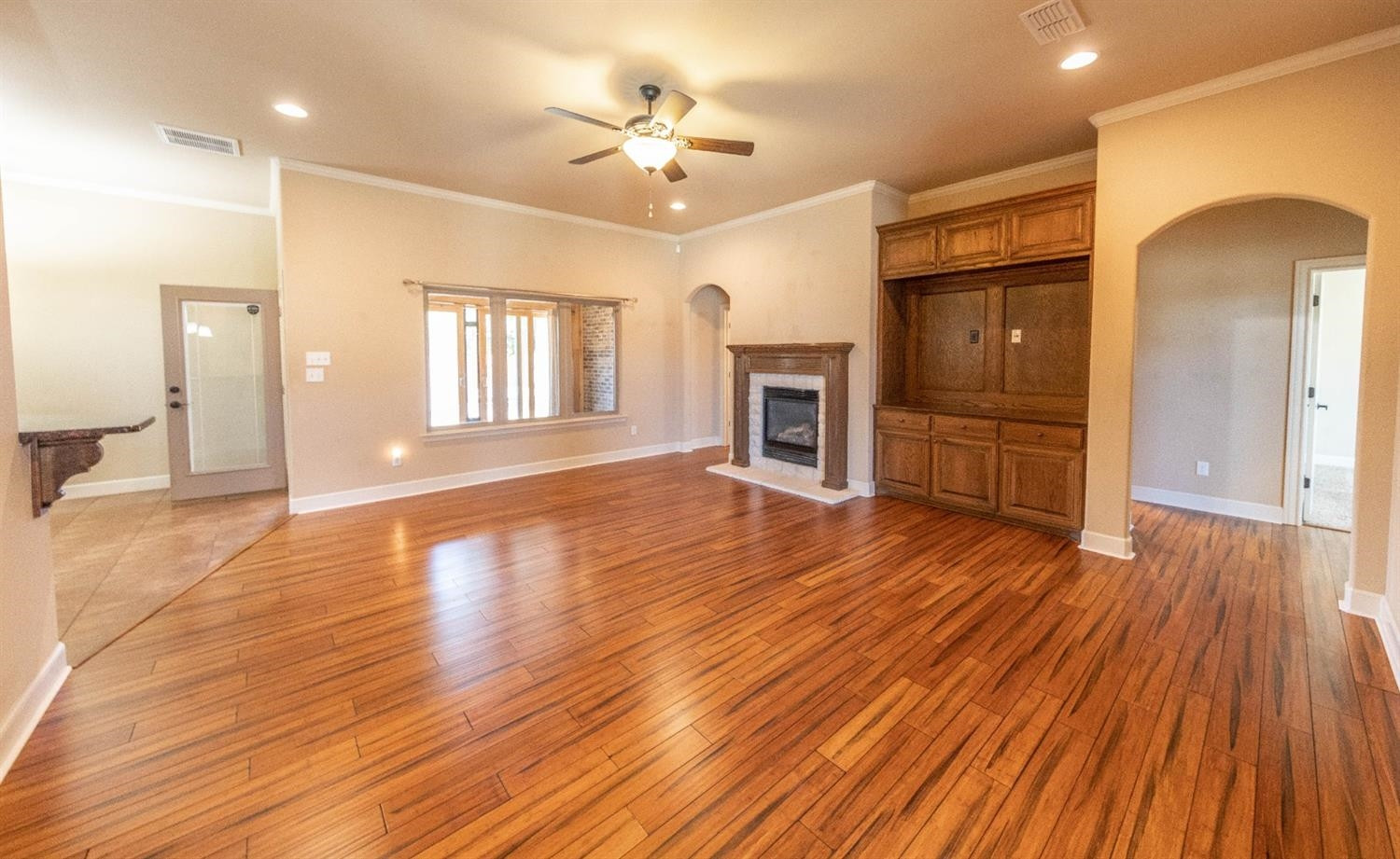 6305 77th Street Lubbock, TX 79424 - Photo 2 of 26 Photo 2