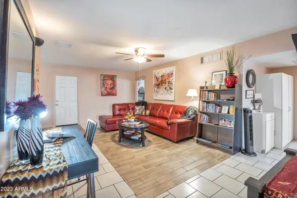 $3,300 | 842 West Fairmount Avenue, Phoenix, AZ 85013