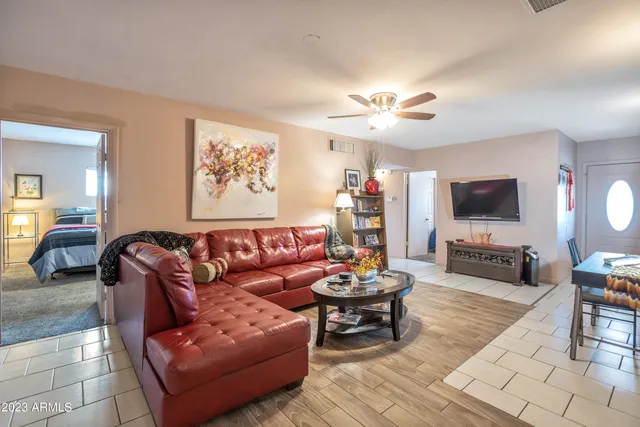 $2,800 | 842 West Fairmount Avenue, Phoenix, AZ 85013