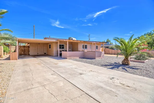 $2,800 | 842 West Fairmount Avenue, Phoenix, AZ 85013
