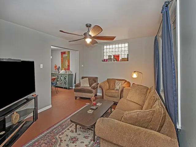 $190,000 | 2331 Valera Avenue, Pittsburgh, PA 15210