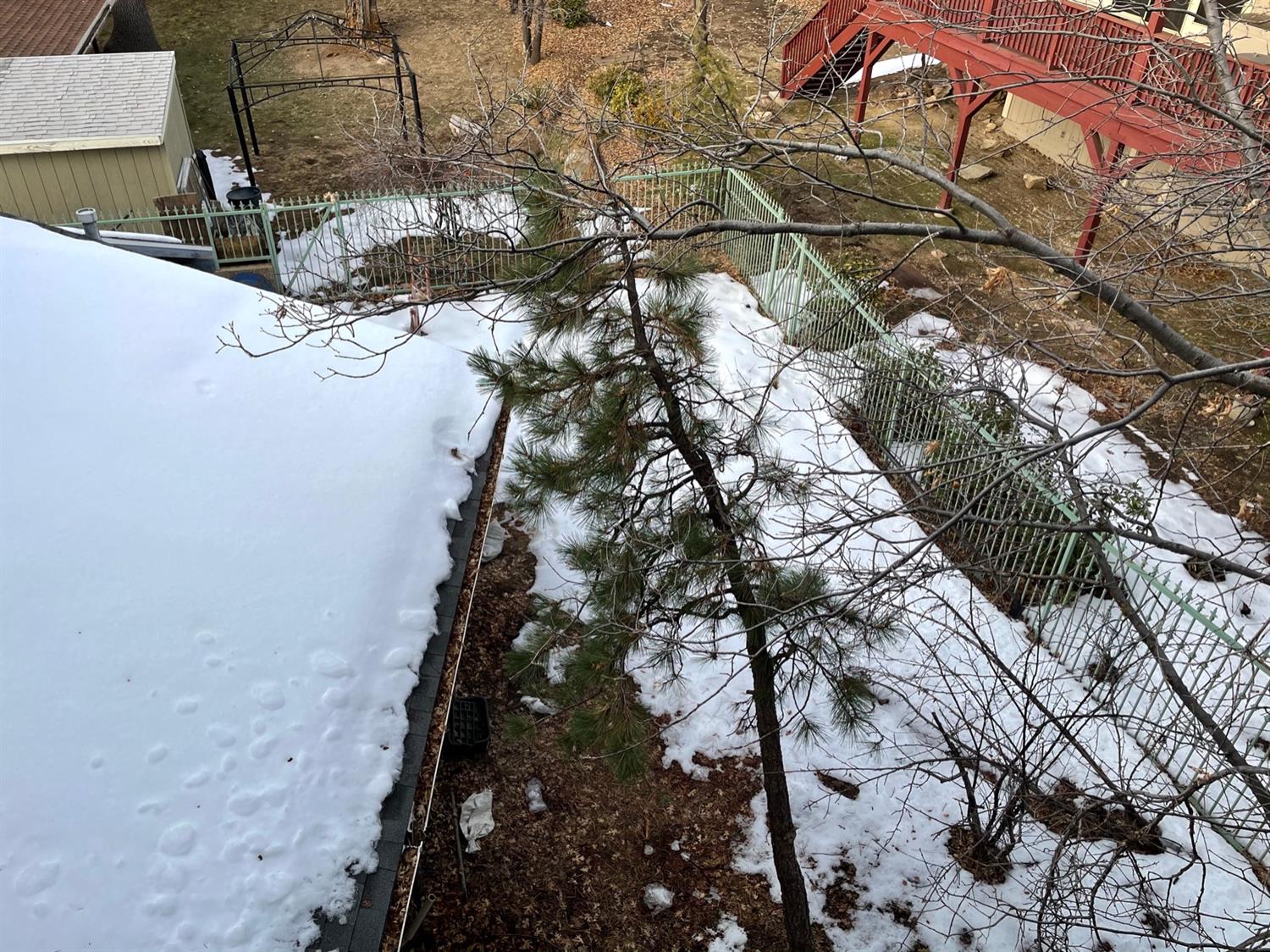 28596 North Bay Road Lake Arrowhead, CA 92352 - Photo 3 of 31