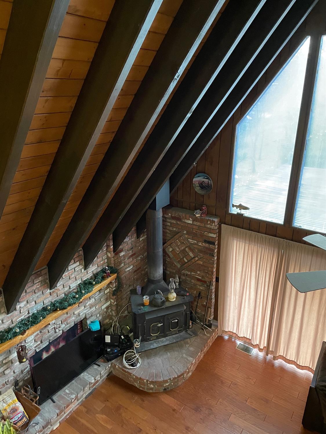 28596 North Bay Road Lake Arrowhead, CA 92352 - Photo 6 of 31