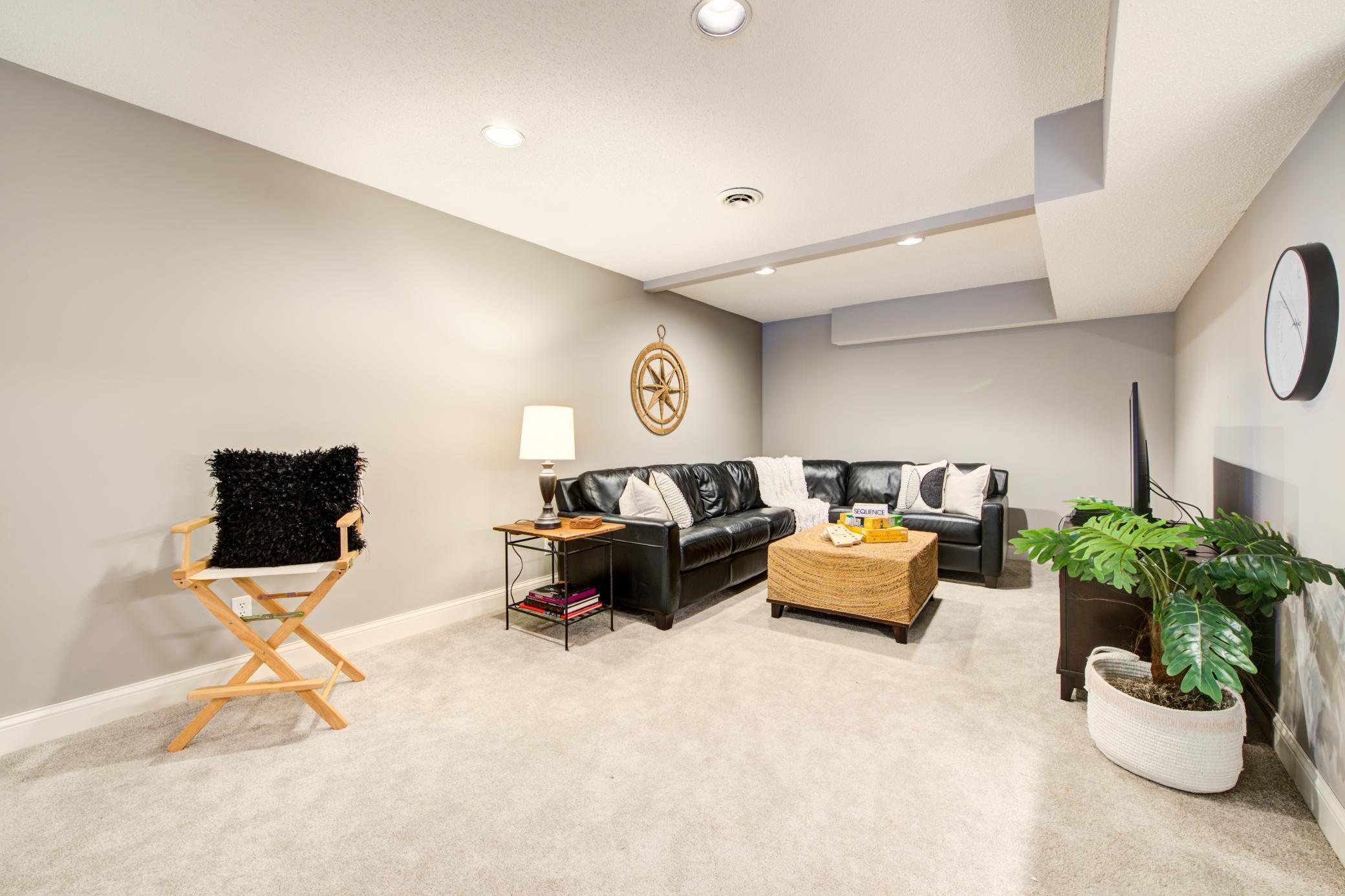 6341 Fox Path Chanhassen, MN 55317 - Photo 27 of 30 Gallery Image 27