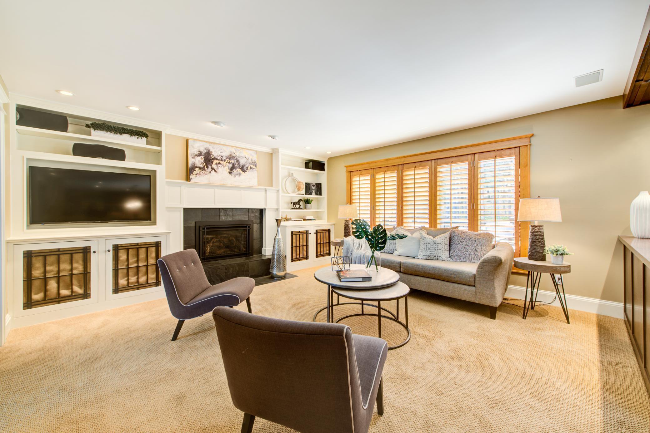 6341 Fox Path Chanhassen, MN 55317 - Photo 9 of 30 Gallery Image 9