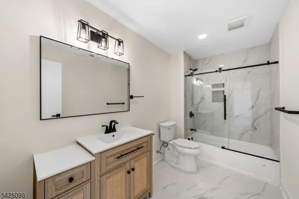 $1,290,000 | 16 New Amwell Road, Hillsborough, NJ 08844