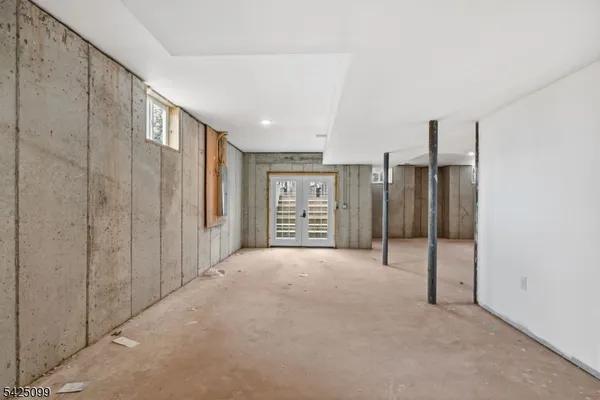 $1,290,000 | 16 New Amwell Road, Hillsborough, NJ 08844