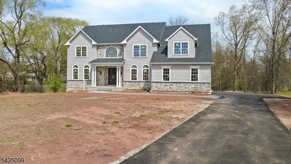 $1,290,000 | 16 New Amwell Road, Hillsborough, NJ 08844