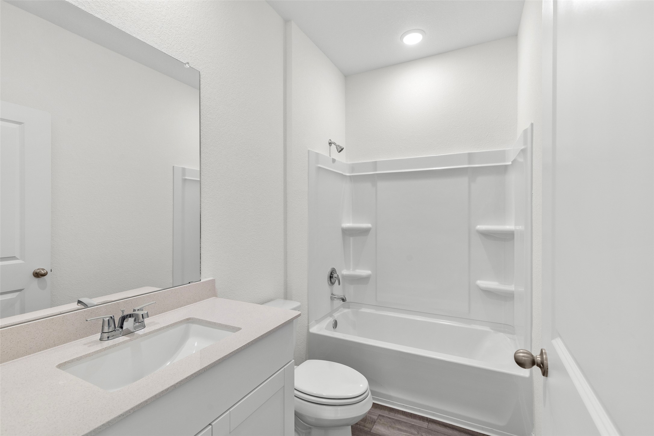 140 Mullen Way Taylor, TX 76574 - Photo 6 of 21 Full Bath Down