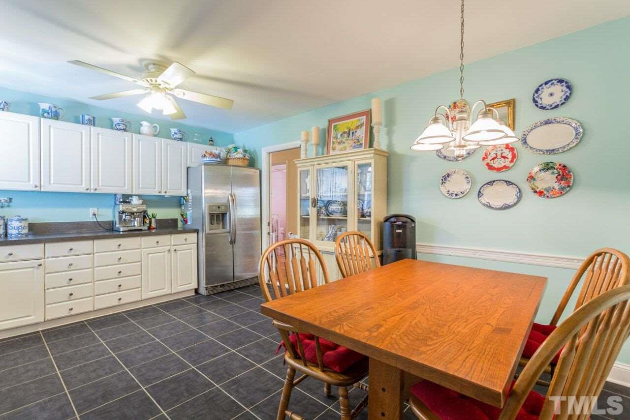 4836 Radcliff Road Raleigh, NC 27609 - Photo 11 of 23