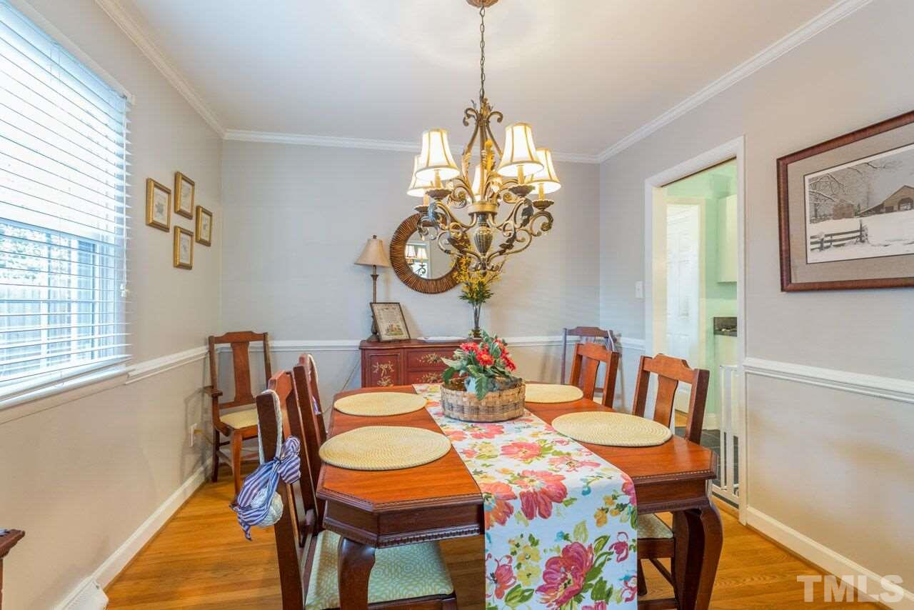 4836 Radcliff Road Raleigh, NC 27609 - Photo 7 of 23