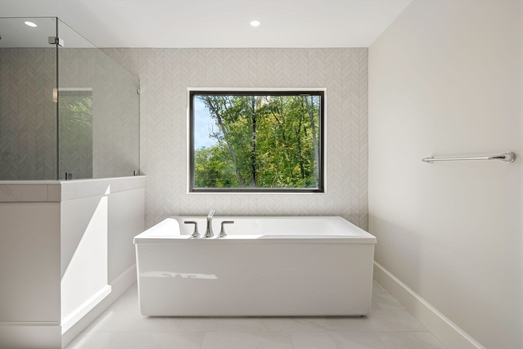 17 Whisper Way Hopkinton, MA 01748 - Photo 31 of 42