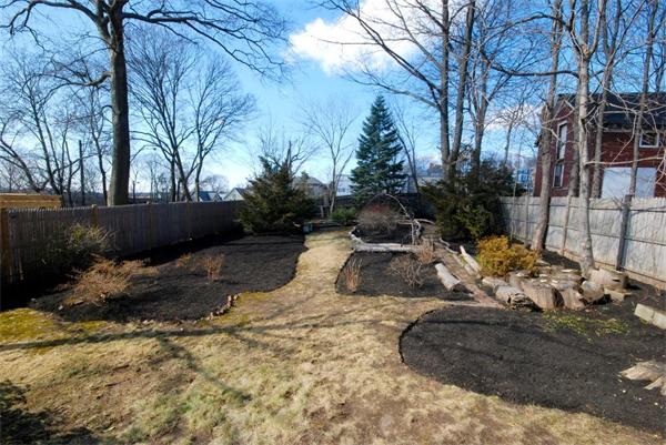 36 Laurel Street Somerville, MA 02143 - Photo 17 of 30