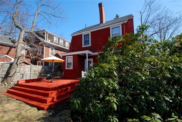 36 Laurel Street Somerville, MA 02143 - Photo 2 of 30