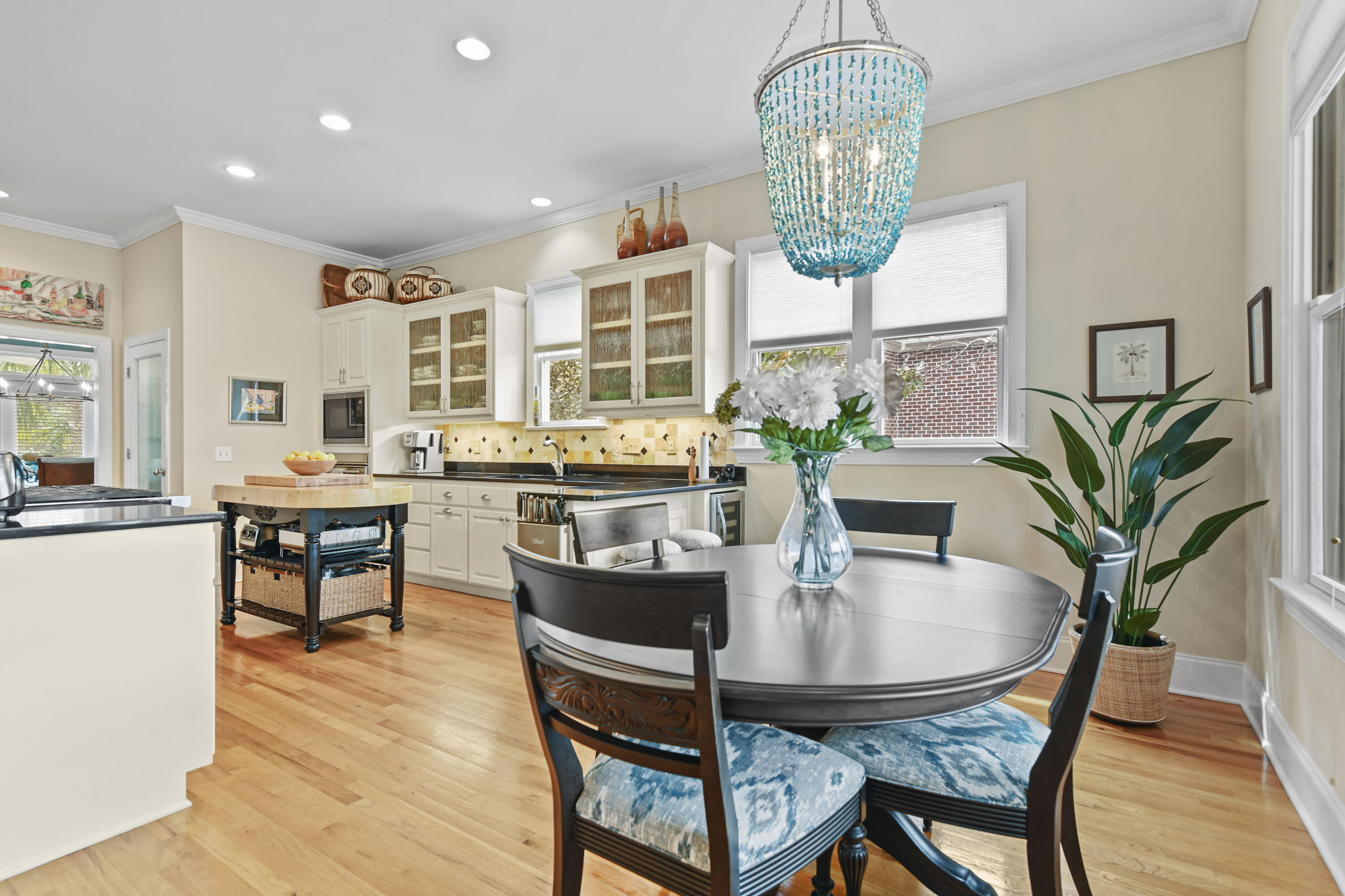 3540 Henrietta Hartford Road Mount Pleasant, SC 29466 - Photo 25 of 77 The Spacious Eat-in Kitchen