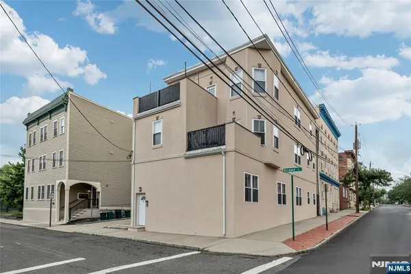 $589,000 | 1 Grant Street, Montclair, NJ 07042