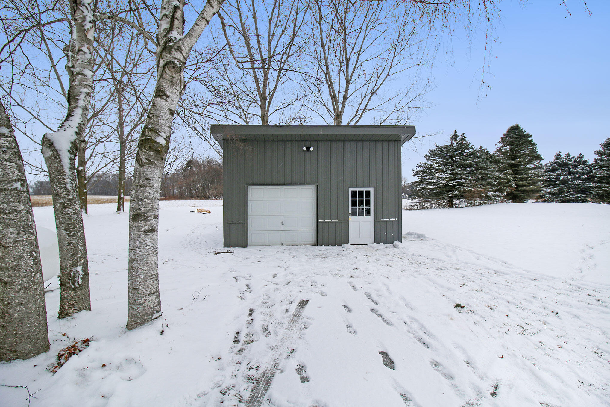 9475 Elmdale Road Clarksville, MI 48815 - Photo 6 of 27 Photo-Dec-17-2022,-11-59-27-AM