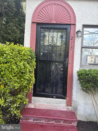 $3,200 | 213 Vernon Street, Media, PA 19063