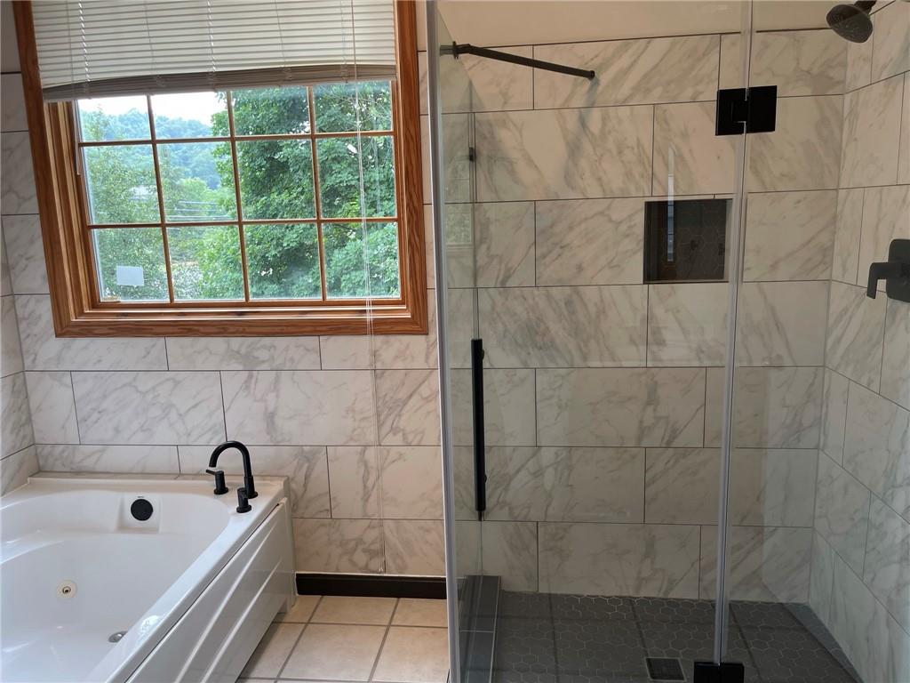 258 Ewing Road Carnegie, PA 15106 - Photo 8 of 25 Gallery Image 8