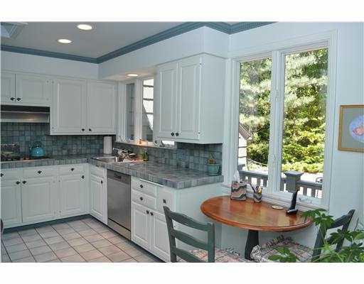 2113 Devonshire Road Ann Arbor, MI 48104 - Photo 8 of 25 Photo 8