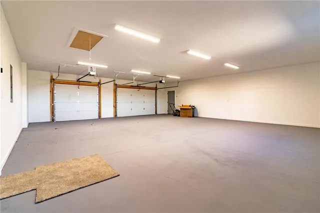 $350,000 | 106 Lake Shore Drive, Windsor, MO 65360