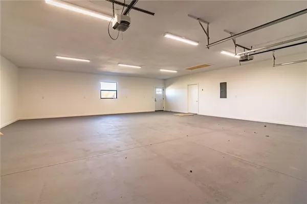 $335,000 | 106 Lake Shore Drive, Windsor, MO 65360