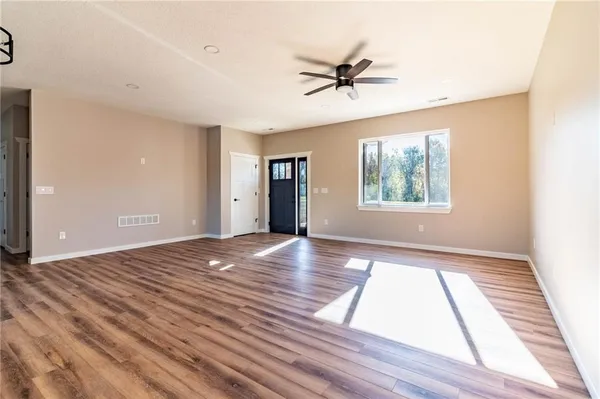 $335,000 | 106 Lake Shore Drive, Windsor, MO 65360