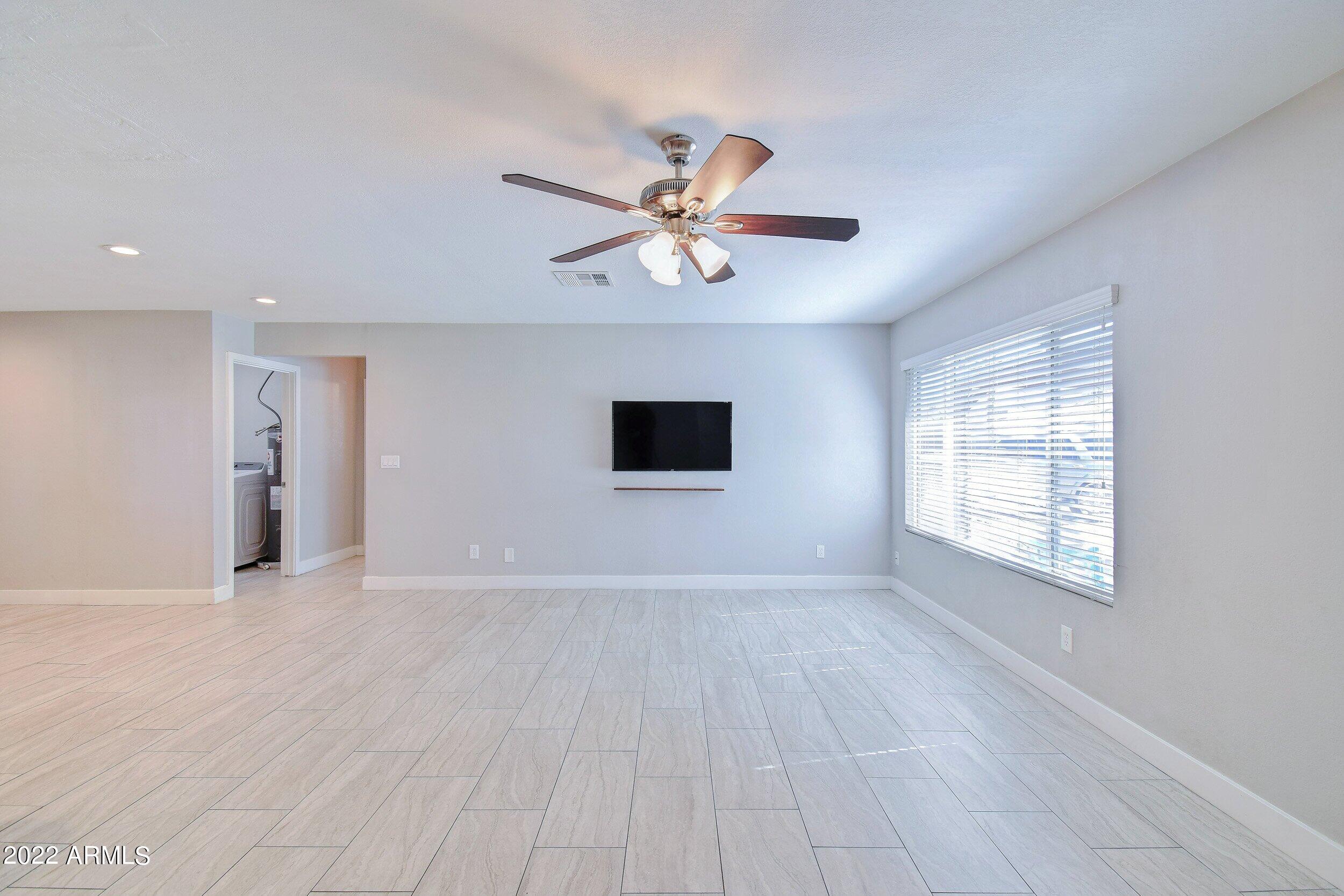 4216 East Vineyard Road Phoenix, AZ 85042 - Photo 9 of 31 08_proc