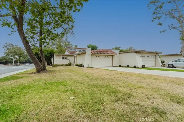 $768,000 | 410 Champlain Drive, Claremont, CA 91711