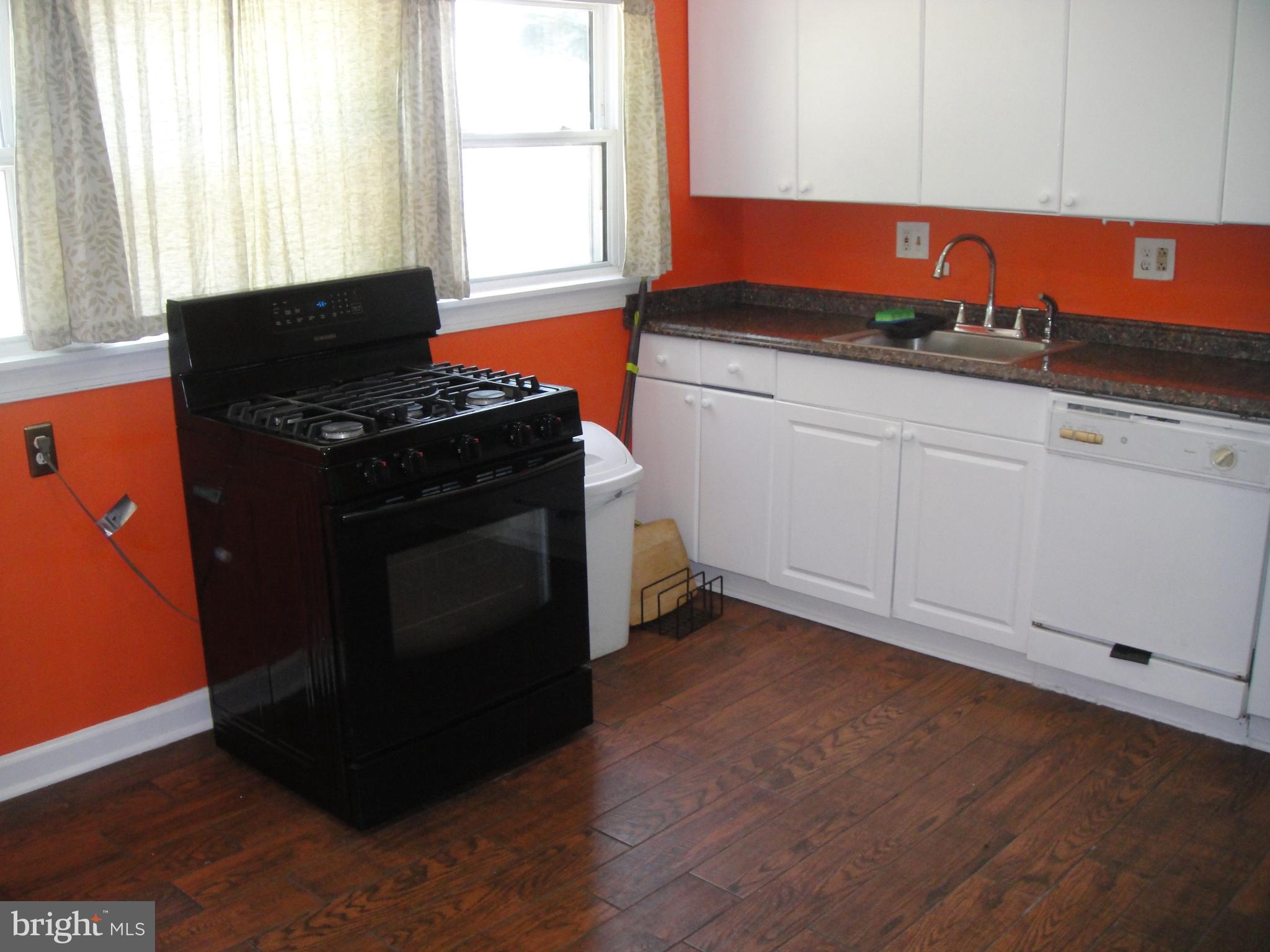11509 Higby Street Silver Spring, MD 20902 - Photo 8 of 34 Kitchen