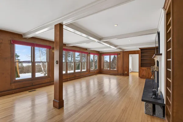 $750,000 | 525 West Auburn Road, Auburn, ME 04210