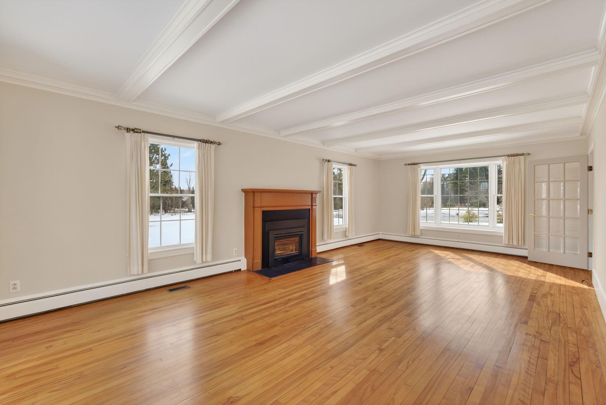 525 West Auburn Road Auburn, ME 04210 - Photo 23 of 64 525 W Auburn 47_DSC00452