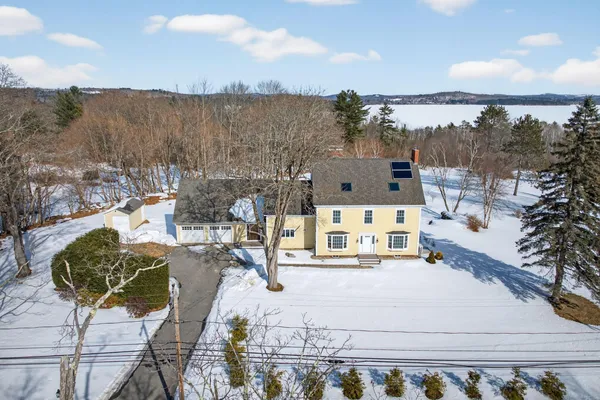 $750,000 | 525 West Auburn Road, Auburn, ME 04210