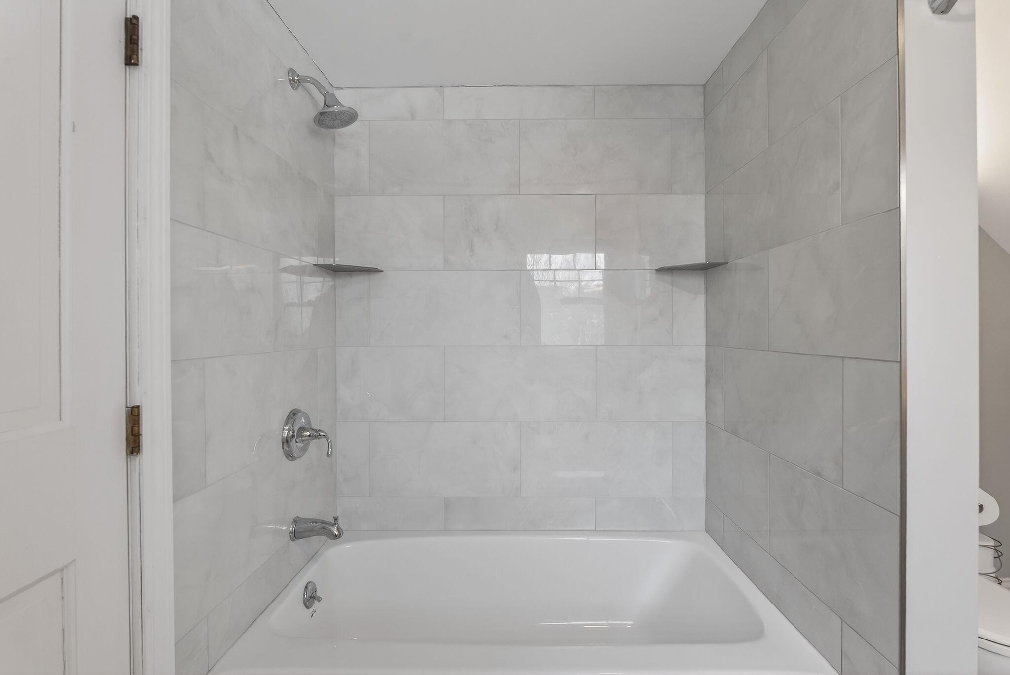 525 West Auburn Road Auburn, ME 04210 - Photo 46 of 64 525 W Auburn 73_DSC00582