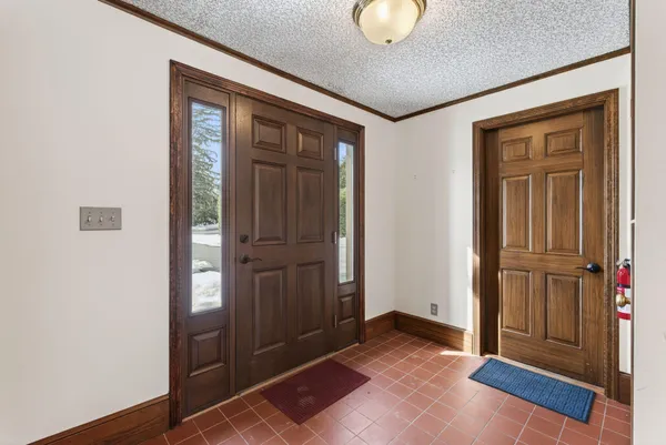 $750,000 | 525 West Auburn Road, Auburn, ME 04210