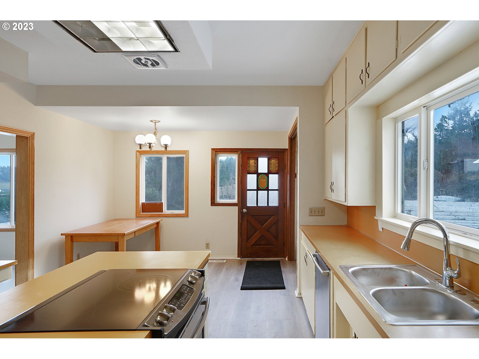 15056 Quall Road Northeast Silverton, OR 97381 - Photo 15 of 24 Gallery Image 15
