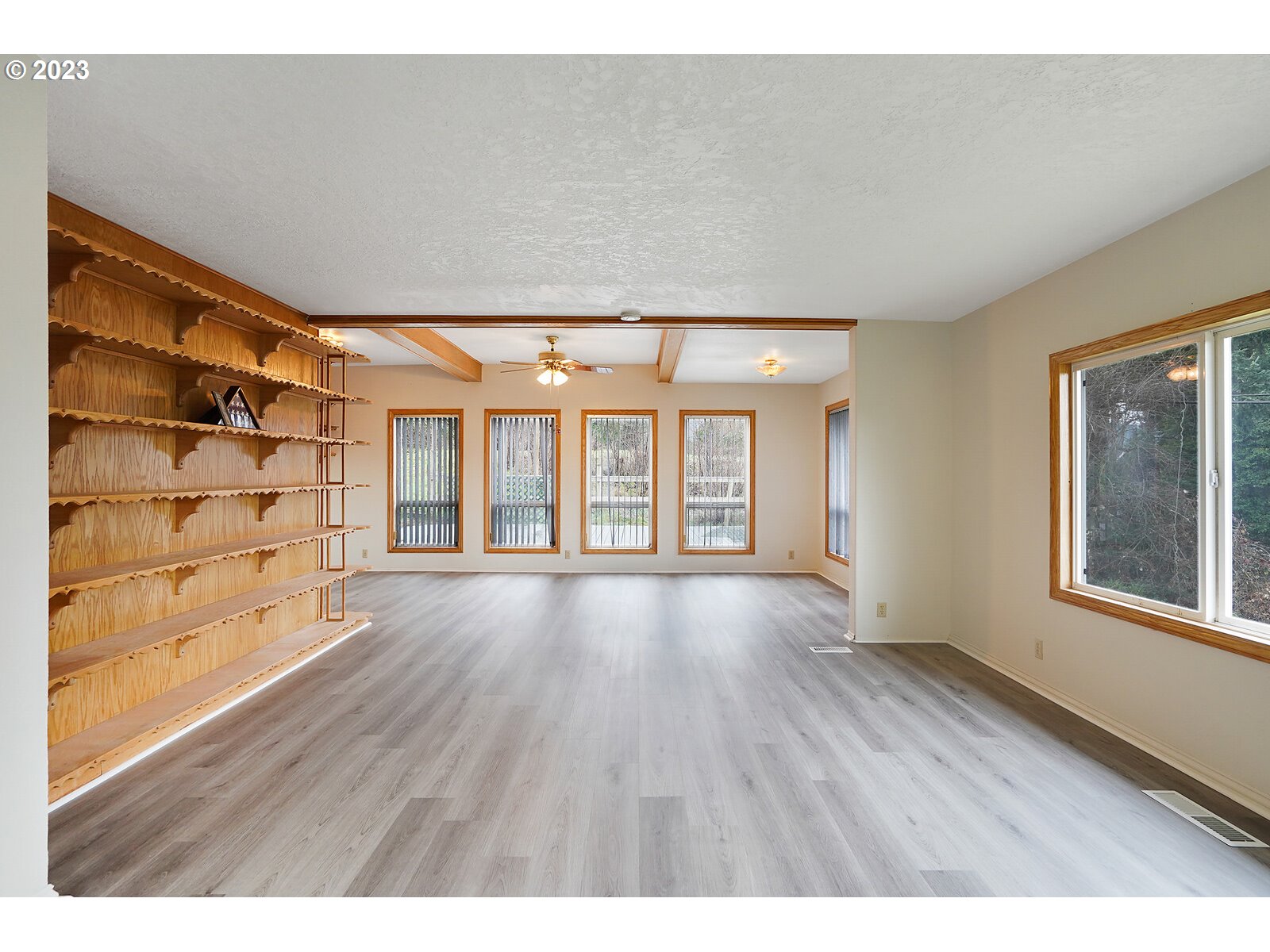 15056 Quall Road Northeast Silverton, OR 97381 - Photo 6 of 24 Gallery Image 6