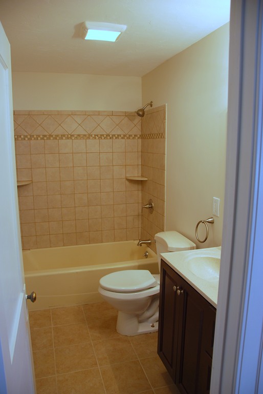 57 Fairmont Avenue Worcester, MA 01604 - Photo 8 of 14