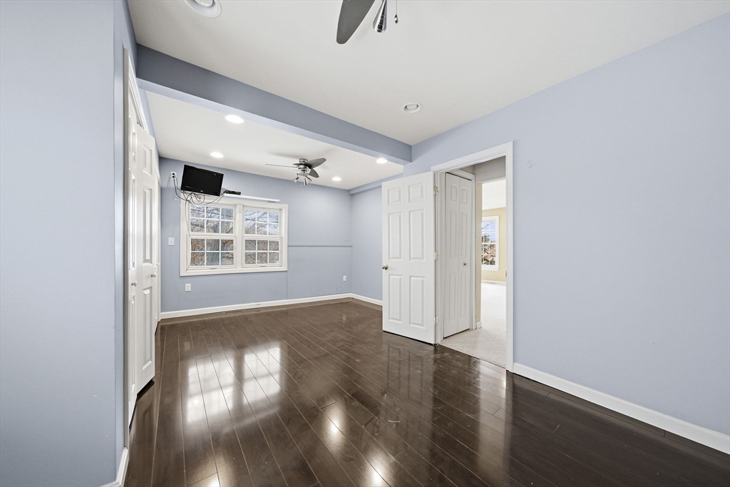 70 Colonial Road Weymouth, MA 02191 - Photo 16 of 33 Gallery Image 16
