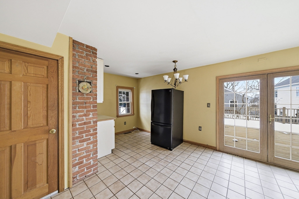 70 Colonial Road Weymouth, MA 02191 - Photo 9 of 33 Gallery Image 9