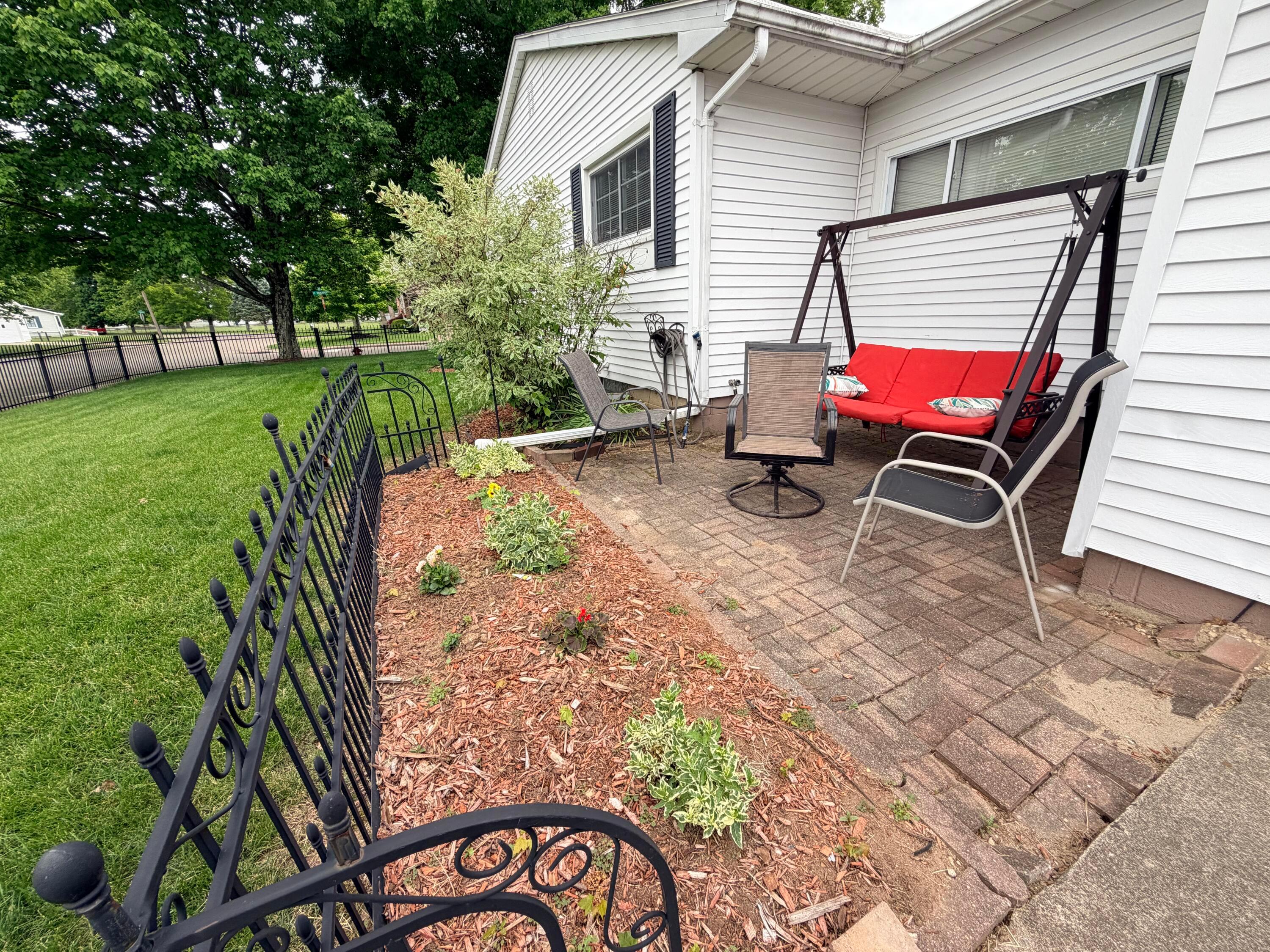 730 St Margaret Road Chillicothe, OH 45601 - Photo 11 of 31 Patio by garage